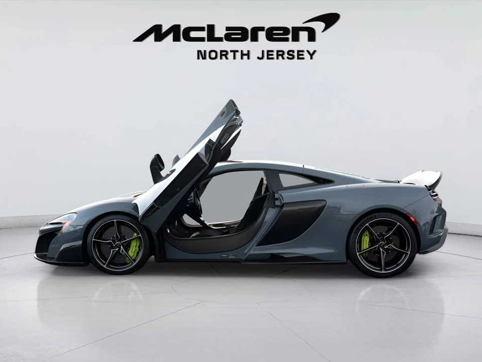 2016 McLaren 675LT Coupe - Image 4 of 31