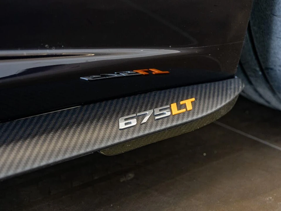 2016 McLaren 675LT Coupe - Image 25 of 31