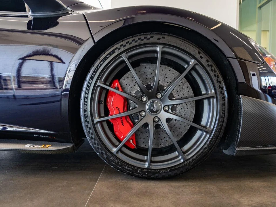 2016 McLaren 675LT Coupe - Image 23 of 31