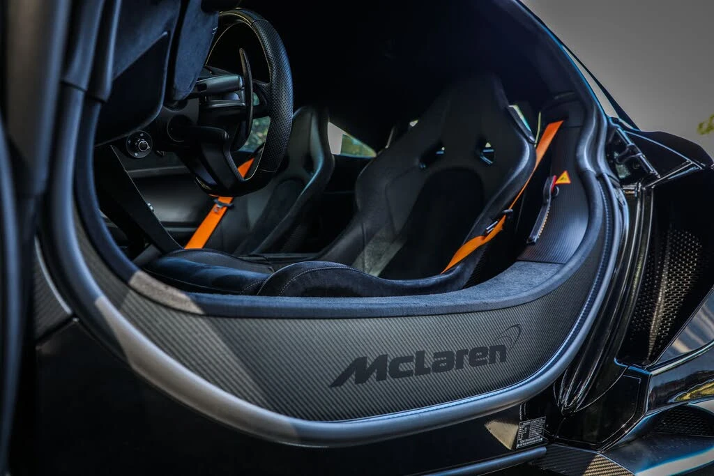 2016 McLaren 675LT Coupe - Image 15 of 31