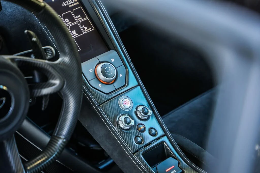 2016 McLaren 675LT Coupe - Image 20 of 31