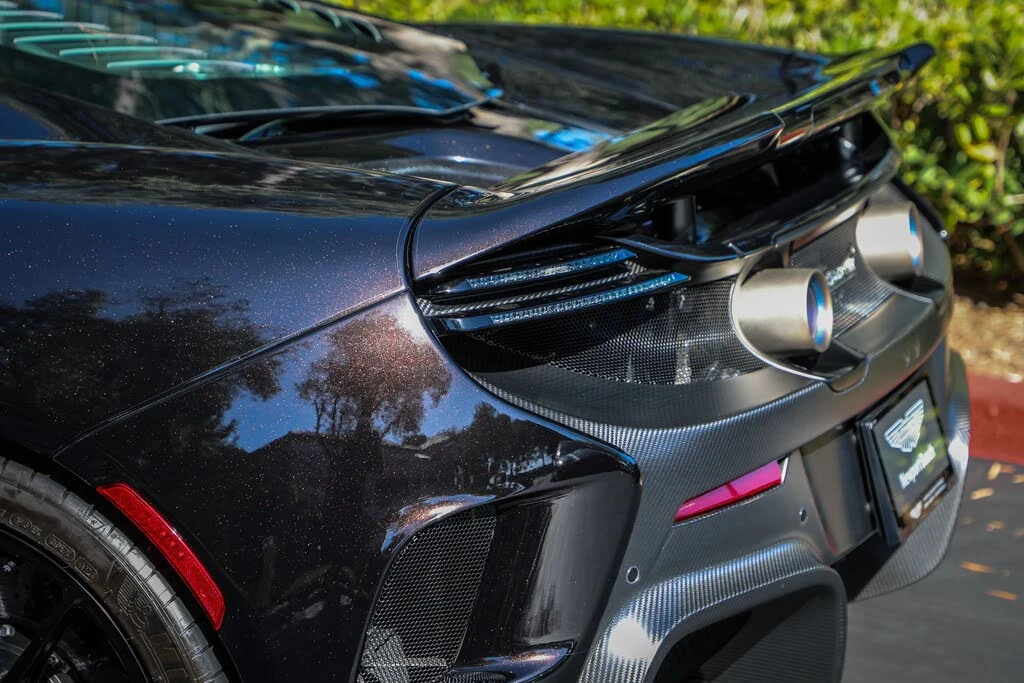 2016 McLaren 675LT Coupe - Image 10 of 31