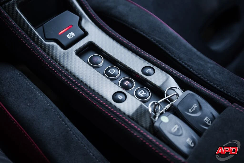 2016 McLaren 675LT Coupe - Image 13 of 31