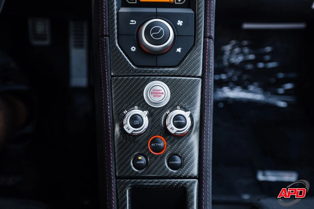 2016 McLaren 675LT Coupe - Image 18 of 31