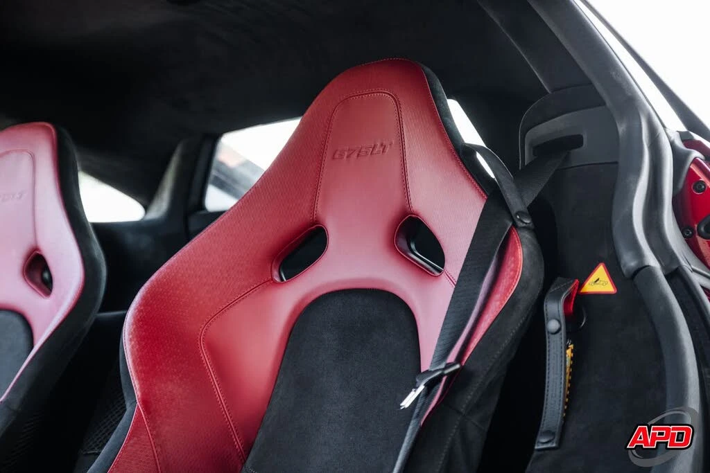 2016 McLaren 675LT Coupe - Image 30 of 31