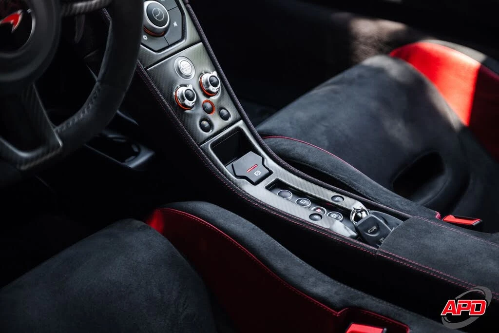 2016 McLaren 675LT Coupe - Image 28 of 31