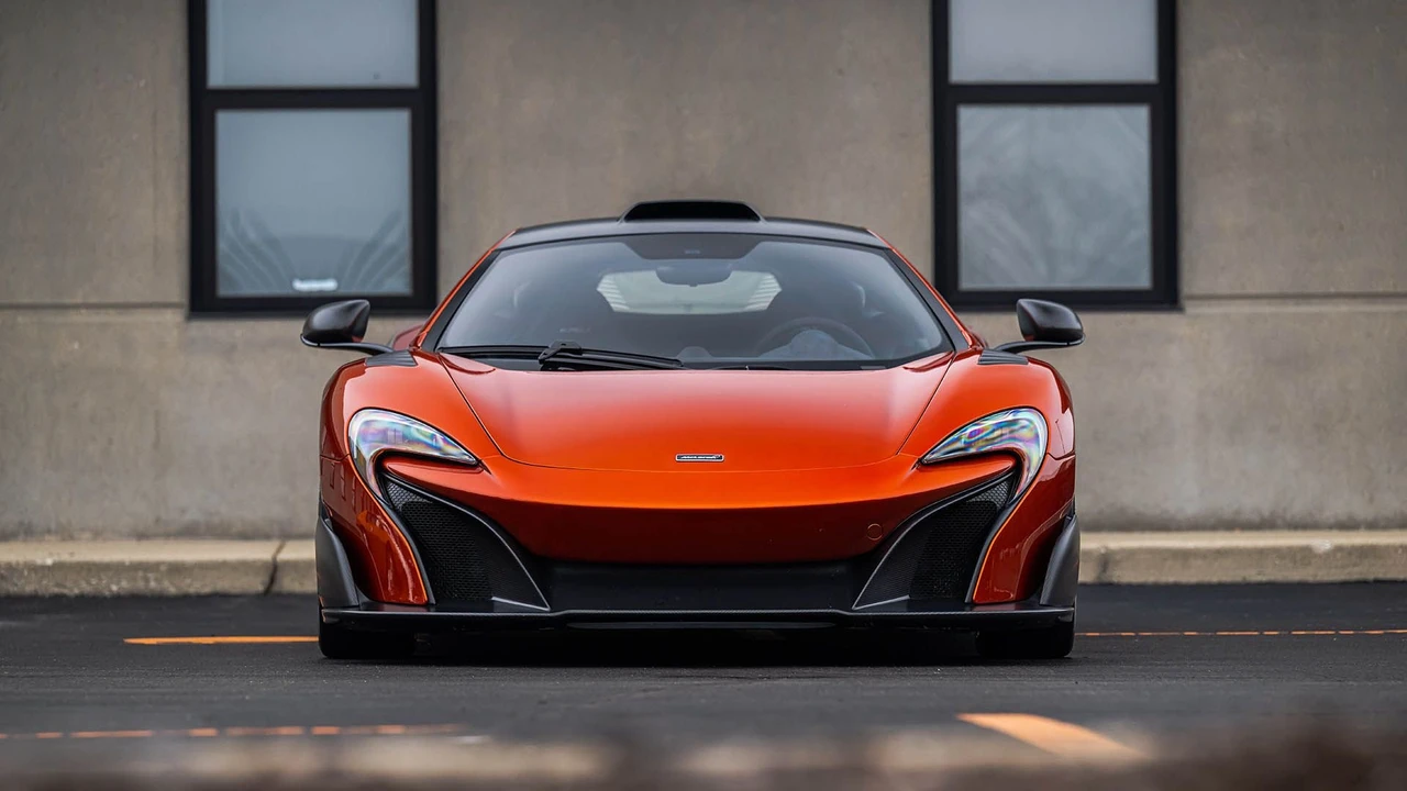 2016 McLaren 675LT Coupe - Image 6 of 31
