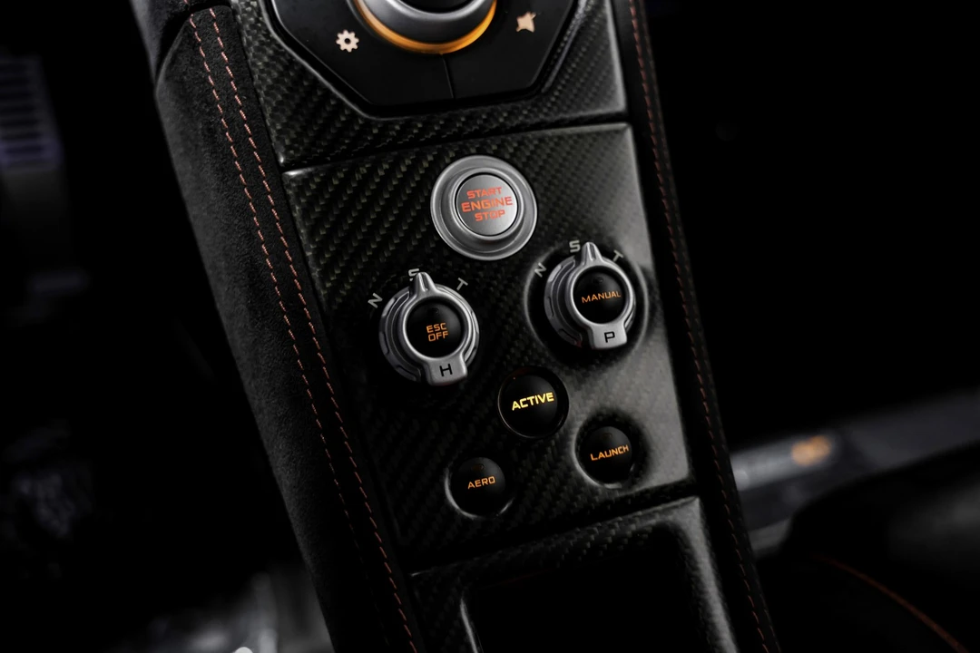 2016 McLaren 675LT - Image 16 of 21