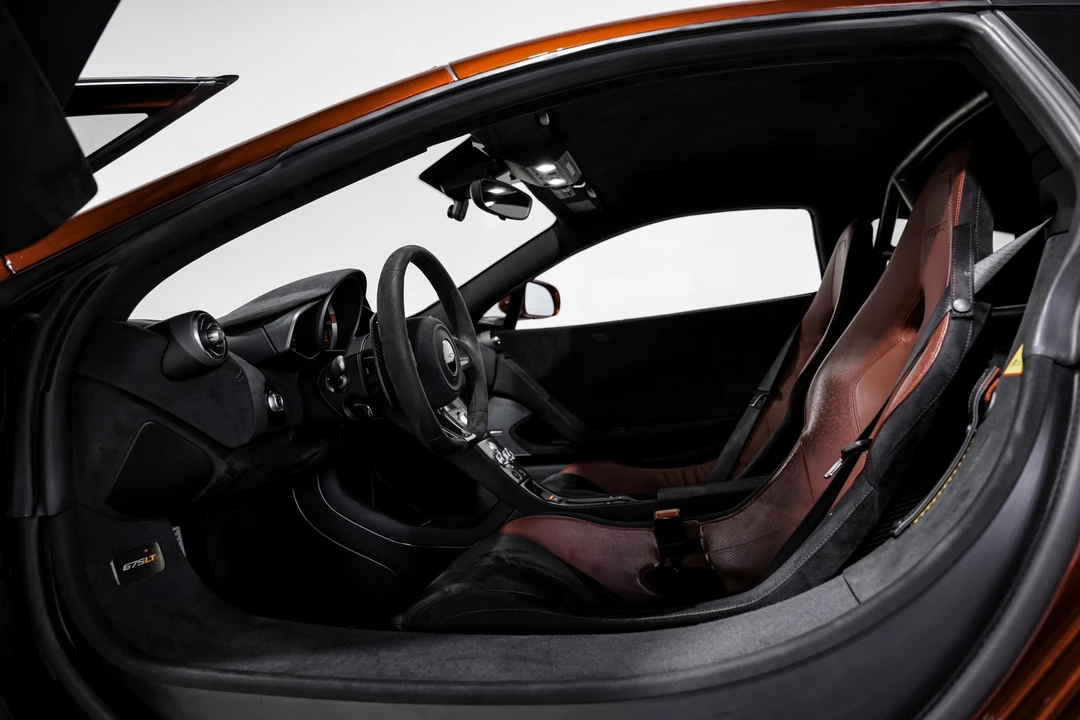2016 McLaren 675LT - Image 20 of 21