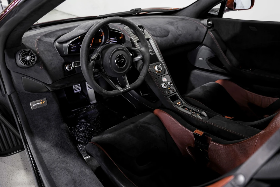2016 McLaren 675LT Coupe - Image 10 of 12