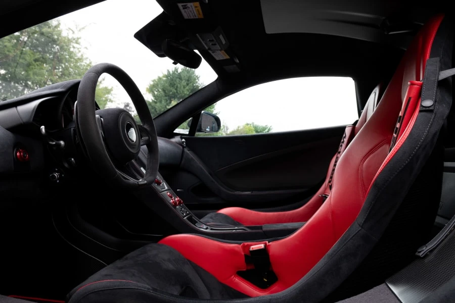 2016 McLaren 675LT - Image 27 of 31