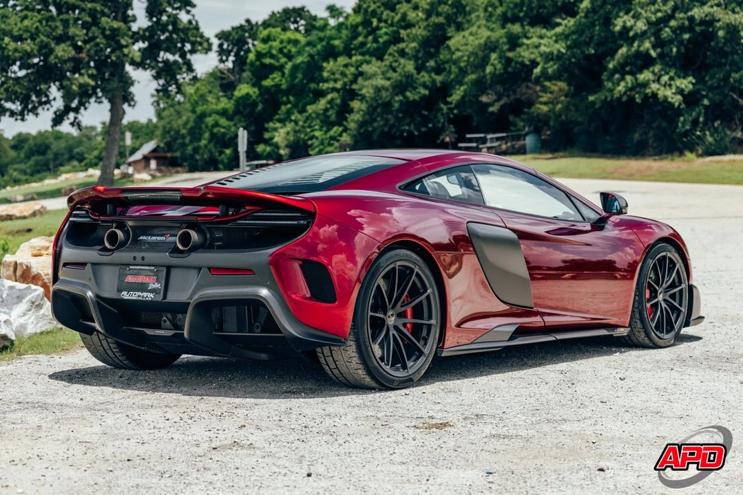 2016 McLaren 675LT - Image 9 of 12