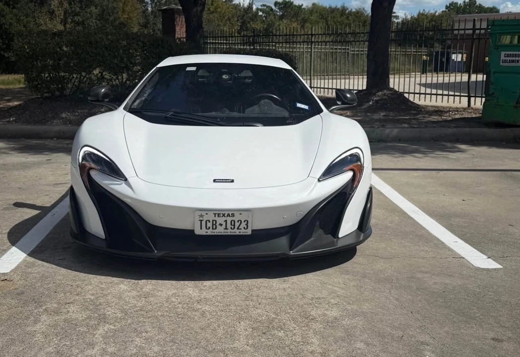 2016 McLaren 675LT - Image 7 of 12