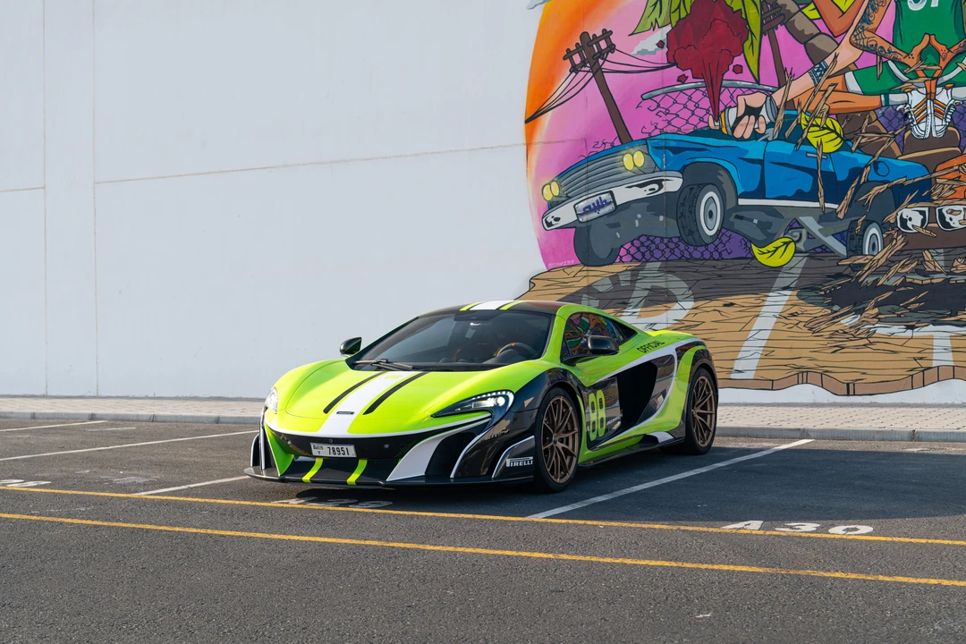 2016 McLaren 675LT - Image 3 of 31
