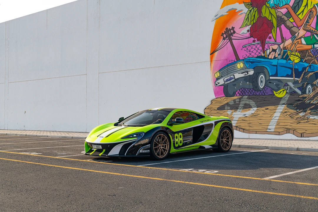2016 McLaren 675LT - Image 4 of 31