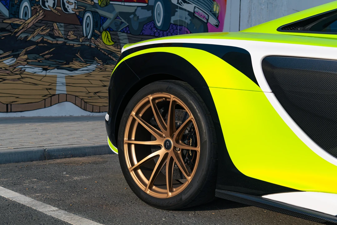 2016 McLaren 675LT - Image 25 of 31