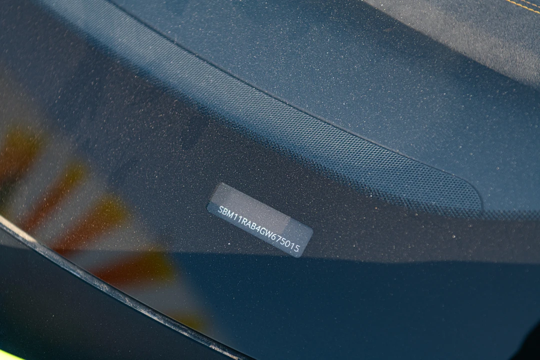 2016 McLaren 675LT - Image 29 of 31