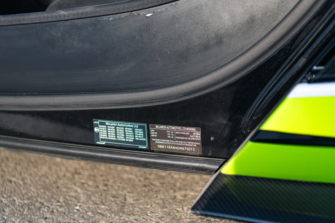 2016 McLaren 675LT - Image 30 of 31