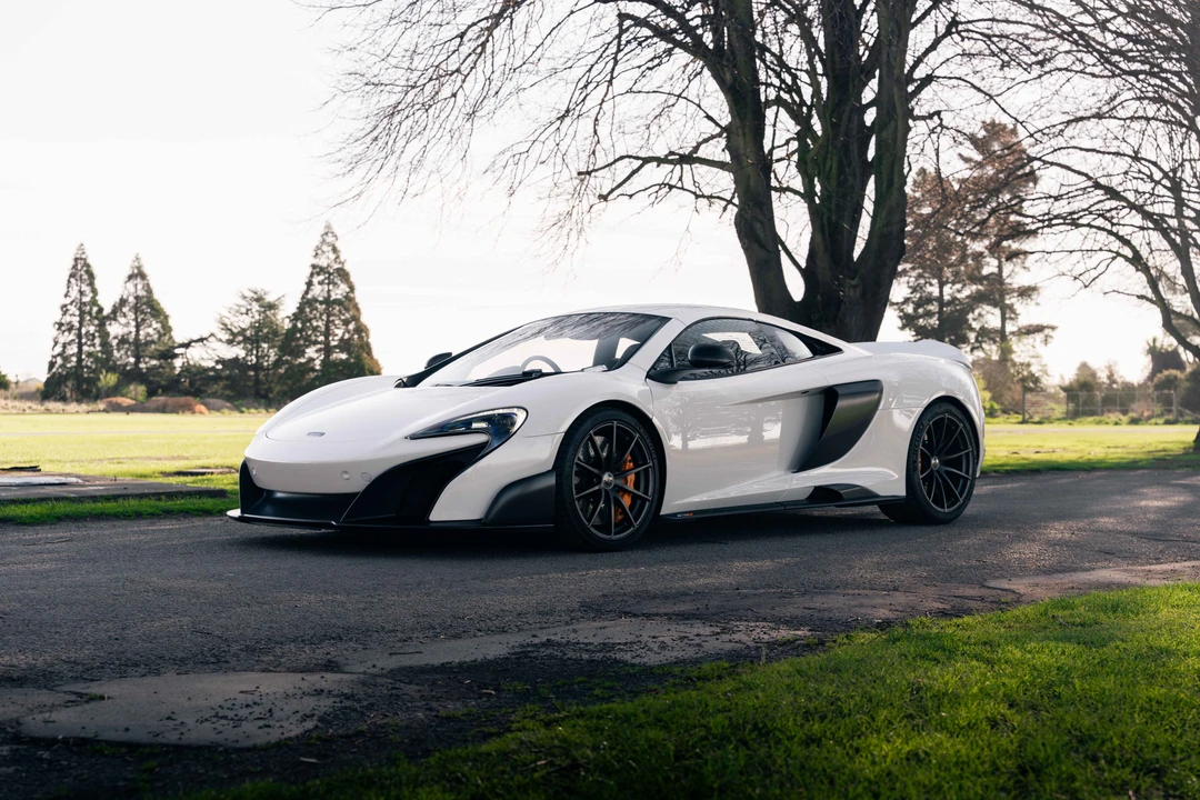 2016 McLaren 675LT Coupe - Image 9 of 31