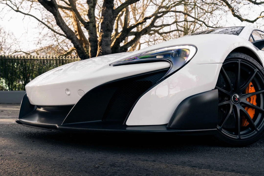 2016 McLaren 675LT Coupe - Image 26 of 31