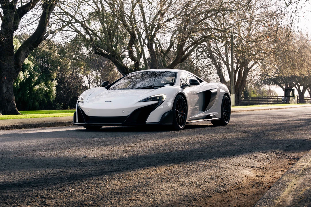 2016 McLaren 675LT Coupe - Image 12 of 31