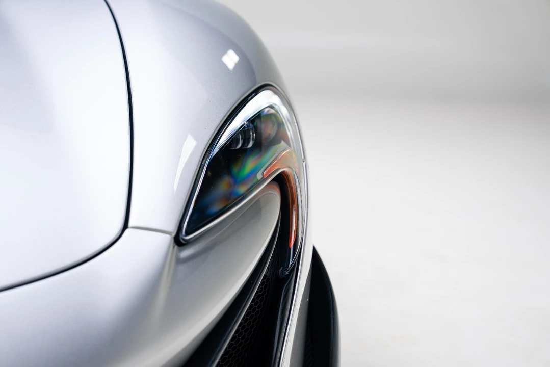 2016 McLaren 675LT - Image 10 of 21
