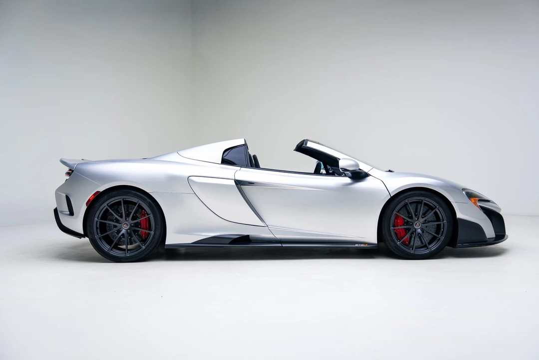 2016 McLaren 675LT - Image 3 of 21