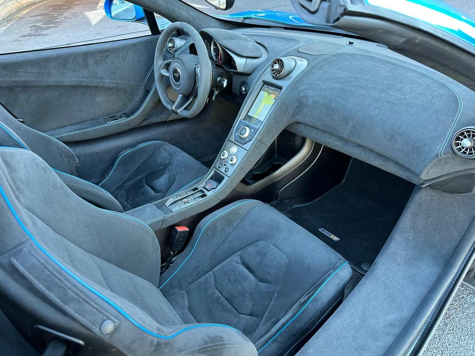 2016 McLaren 675LT Spider - Image 16 of 23
