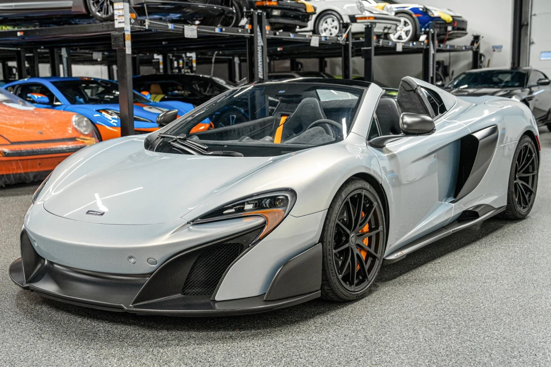 2016 McLaren 675LT Spider - Image 5 of 21
