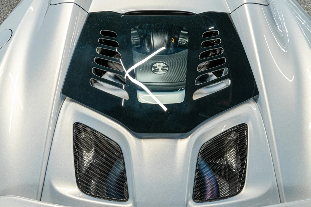 2016 McLaren 675LT Spider - Image 11 of 21