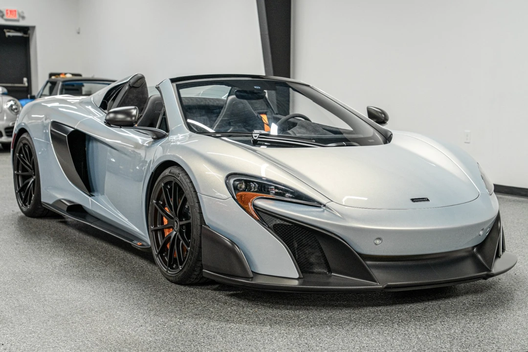 2016 McLaren 675LT Spider - Image 3 of 21