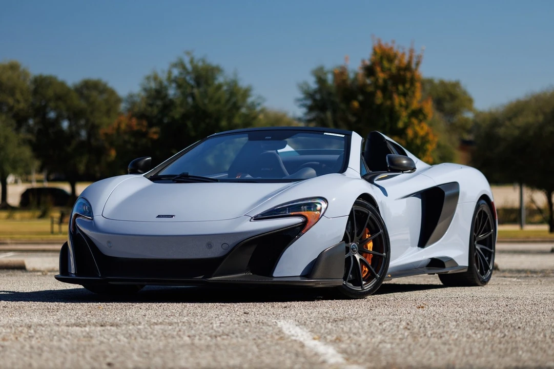 2016 McLaren 675LT Spider - Image 5 of 12