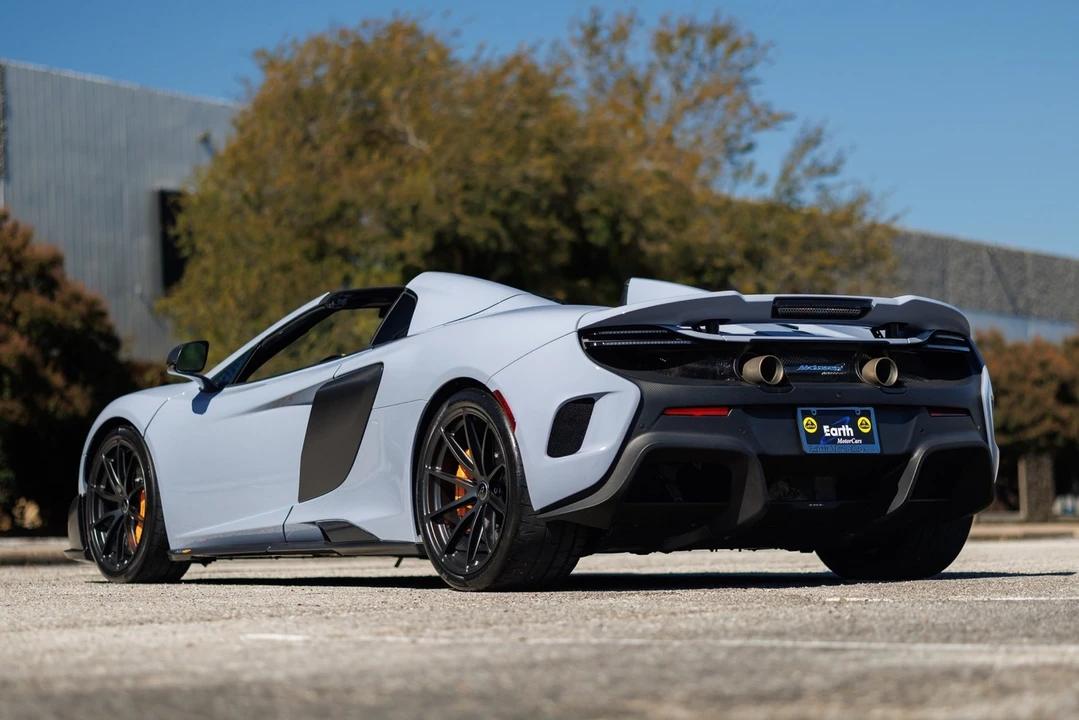 2016 McLaren 675LT Spider - Image 8 of 12
