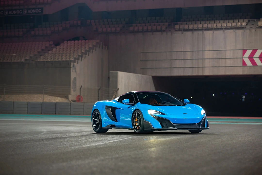 2016 McLaren 675LT Spider - Image 12 of 31