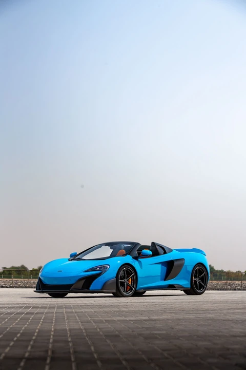 2016 McLaren 675LT Spider - Image 15 of 31