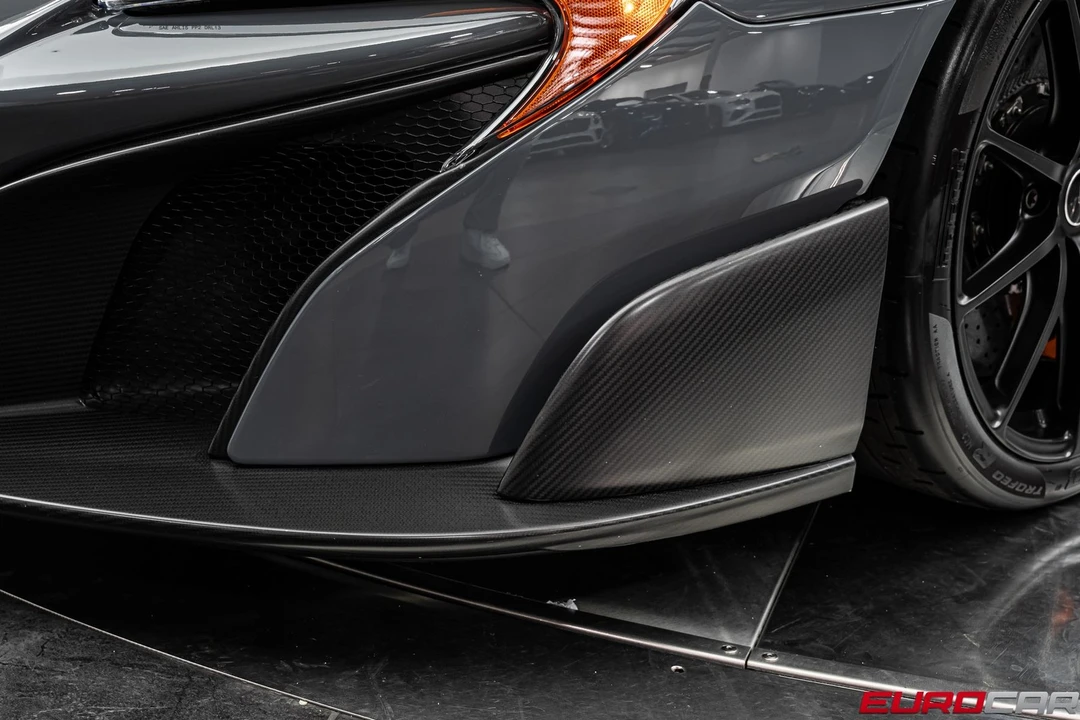 2016 McLaren 675LT Spider - Image 17 of 31