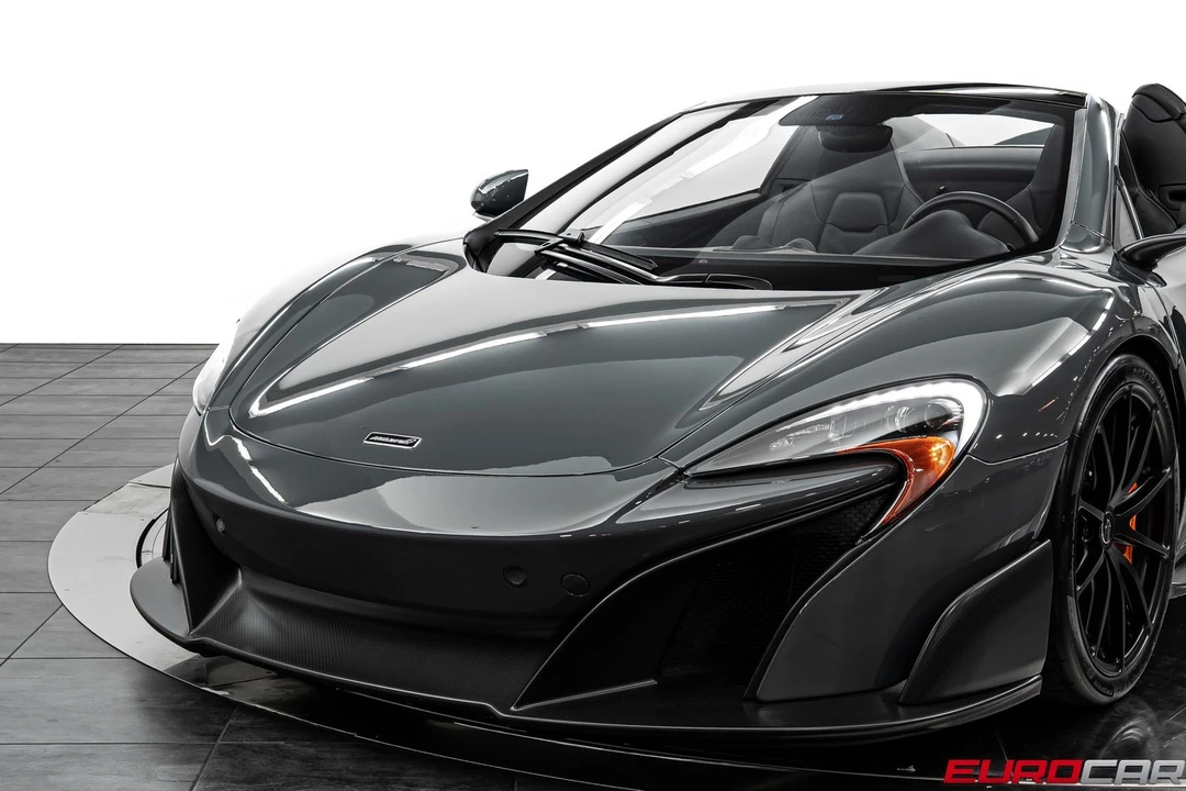 2016 McLaren 675LT Spider - Image 18 of 31