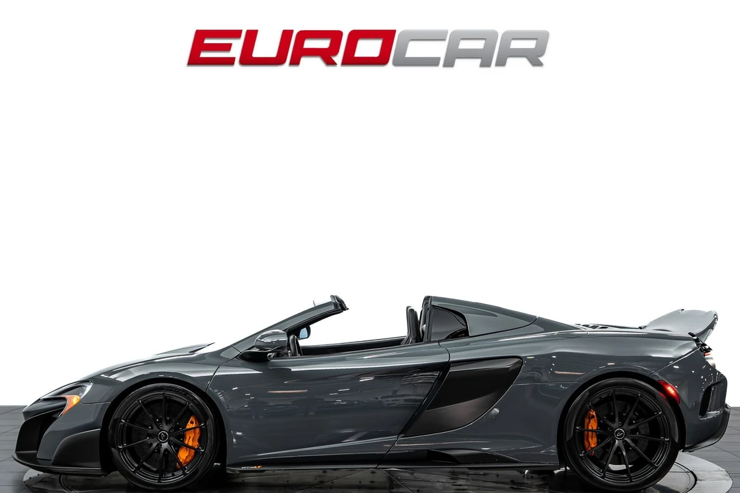 2016 McLaren 675LT Spider - Image 2 of 31