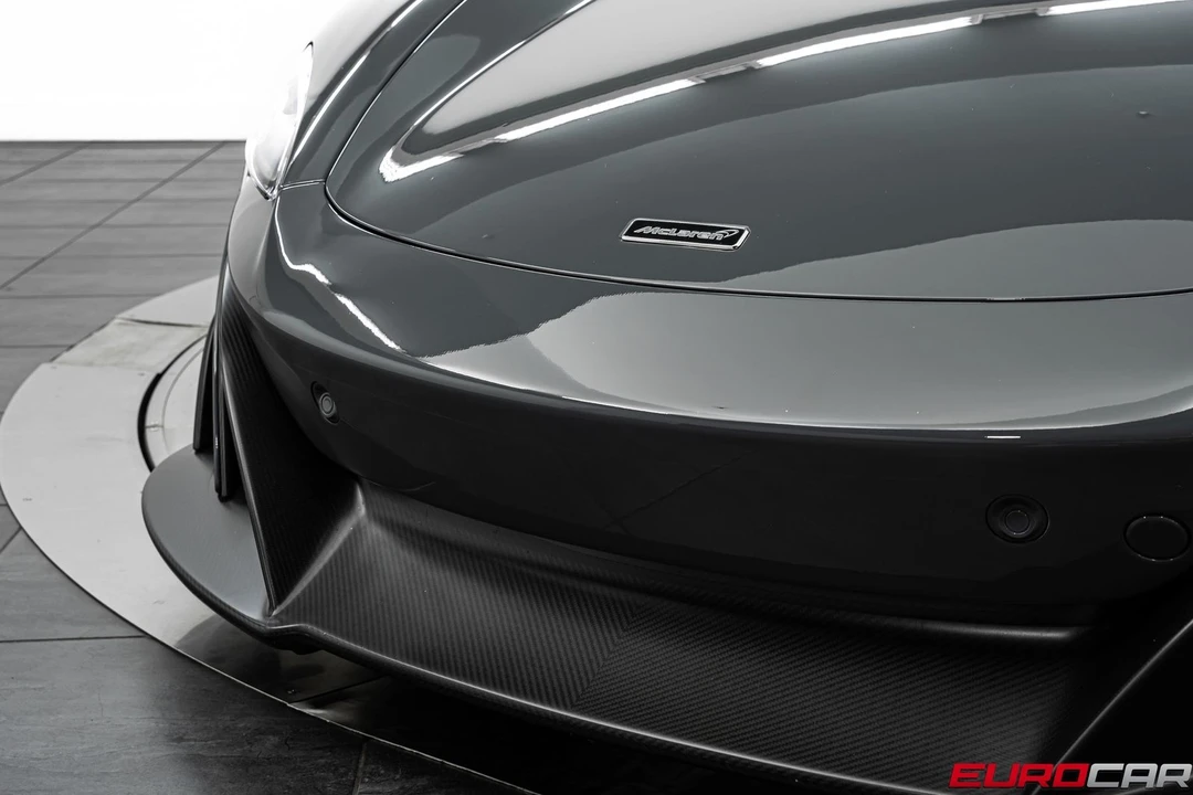 2016 McLaren 675LT Spider - Image 14 of 31