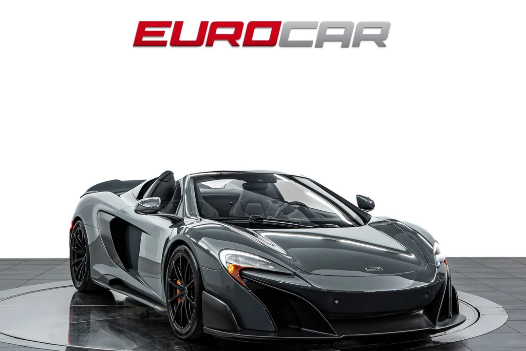 2016 McLaren 675LT Spider - Image 9 of 31
