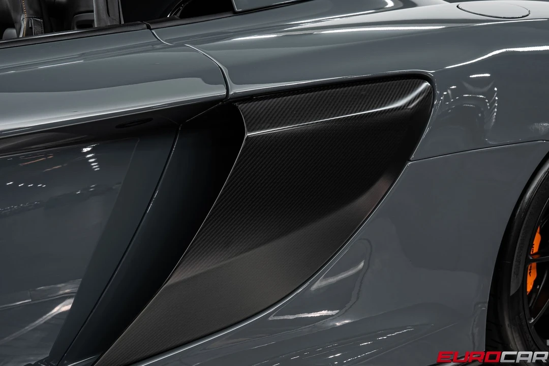 2016 McLaren 675LT Spider - Image 20 of 31