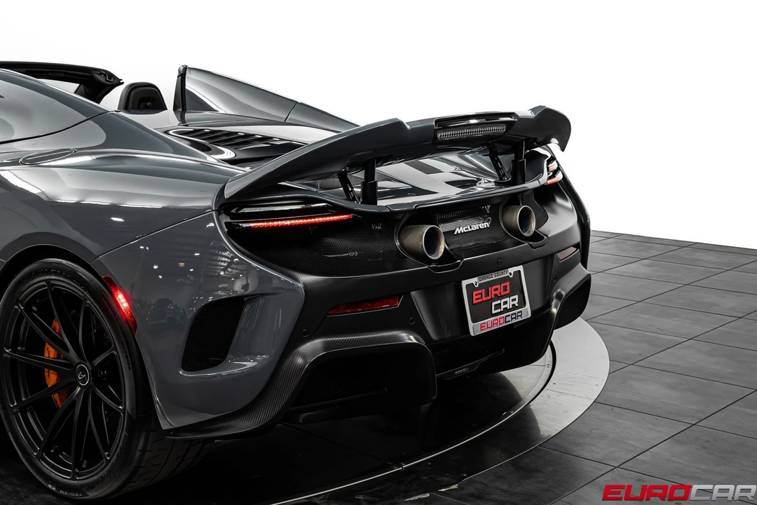 2016 McLaren 675LT Spider - Image 23 of 31