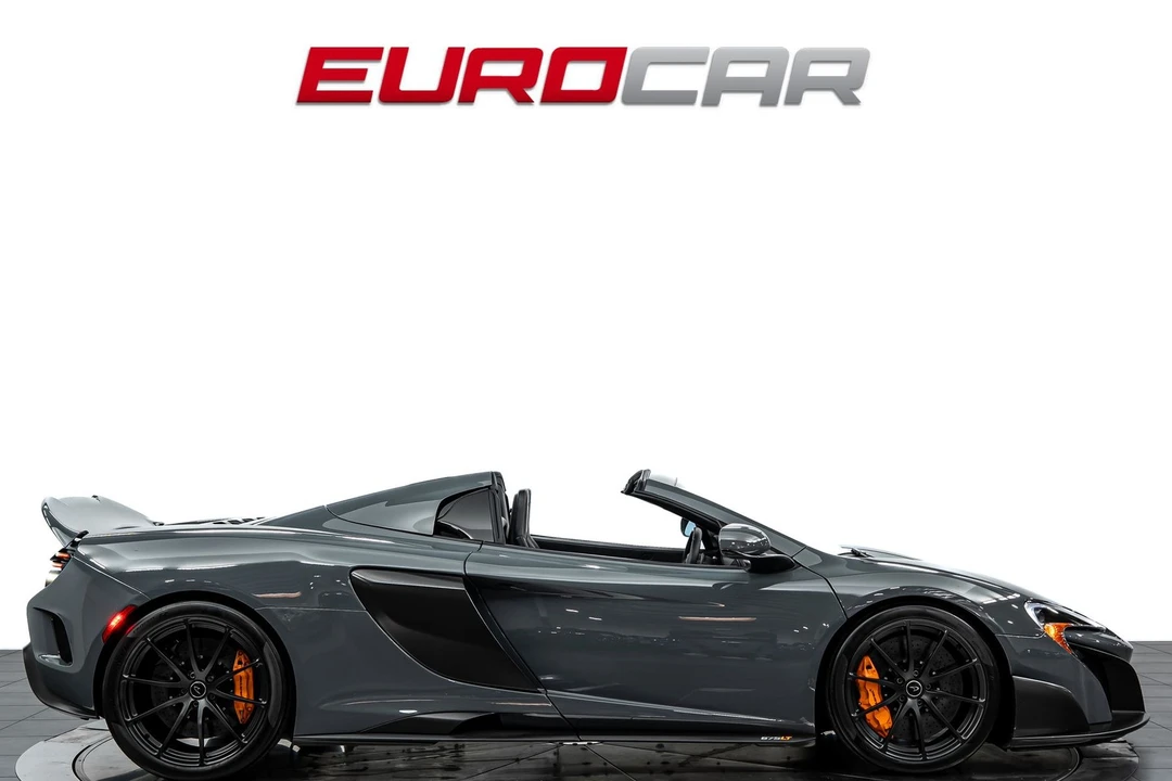 2016 McLaren 675LT Spider - Image 7 of 31