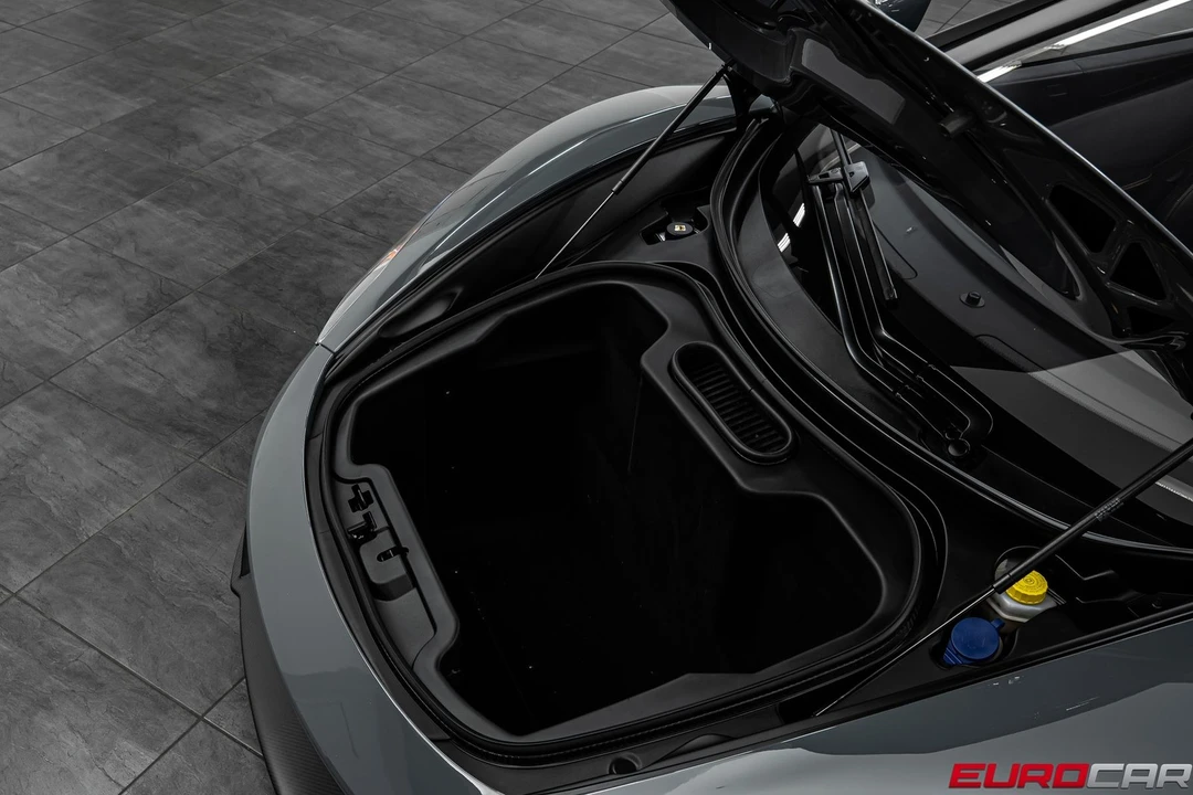 2016 McLaren 675LT Spider - Image 13 of 31