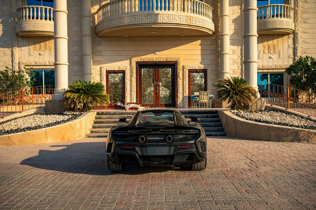2016 McLaren 675LT Spider - Image 14 of 21