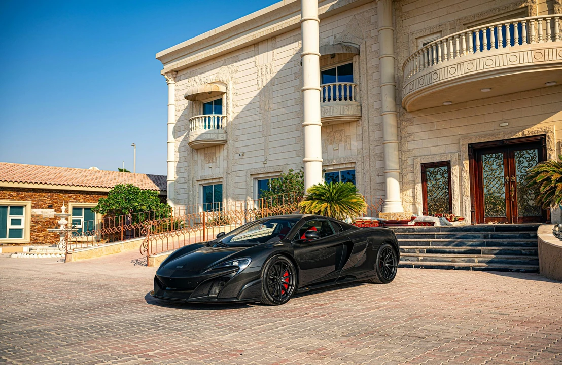 2016 McLaren 675LT Spider - Image 16 of 21