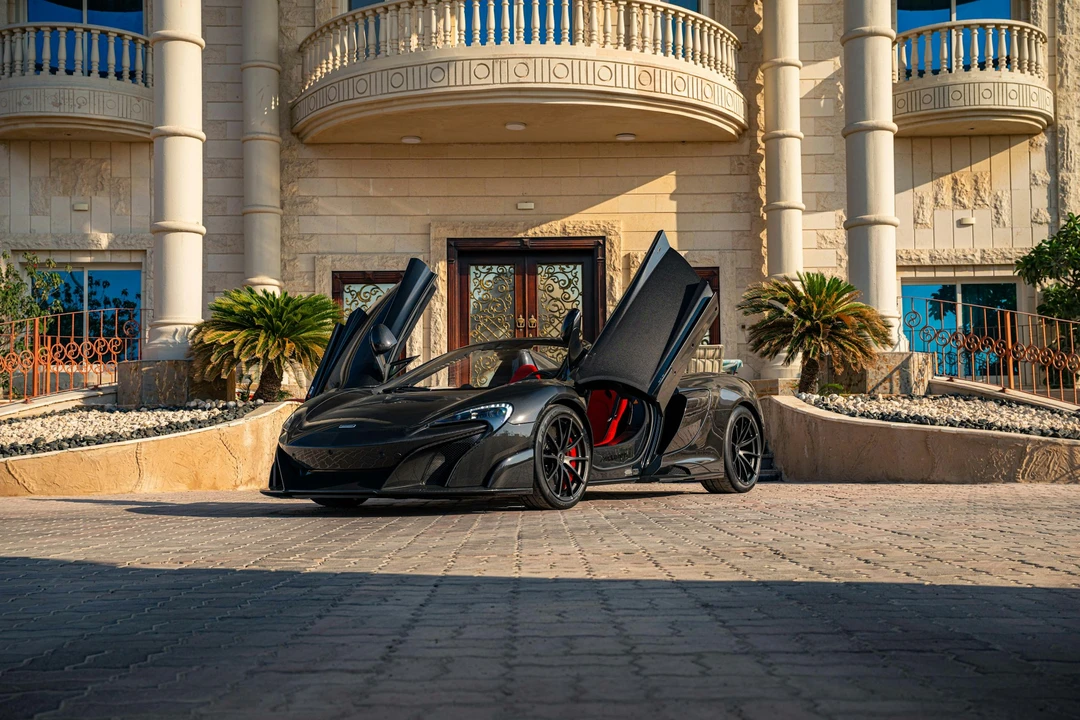 2016 McLaren 675LT Spider - Image 18 of 21