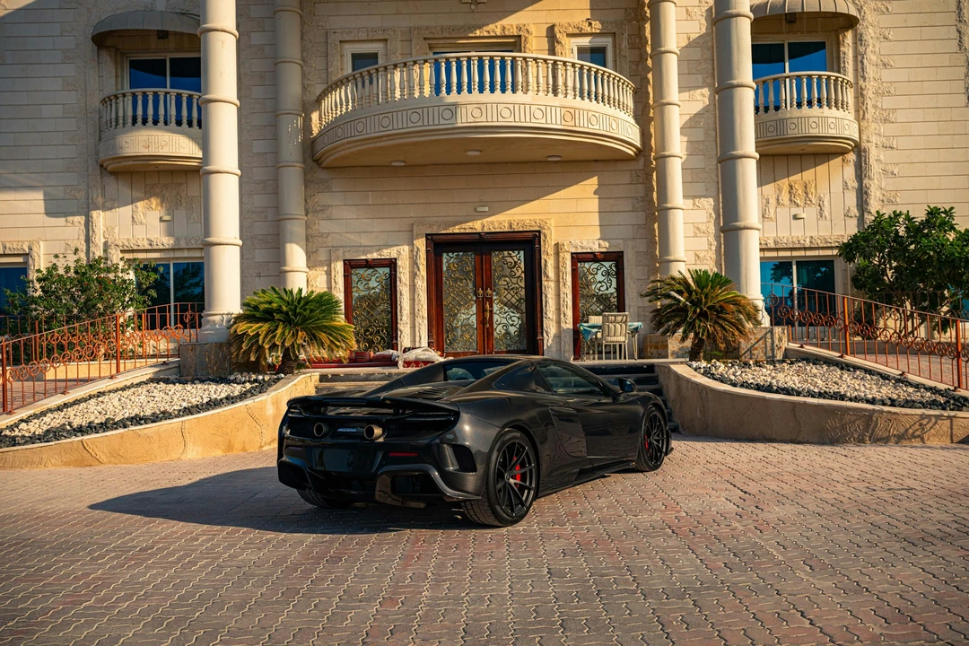 2016 McLaren 675LT Spider - Image 13 of 21
