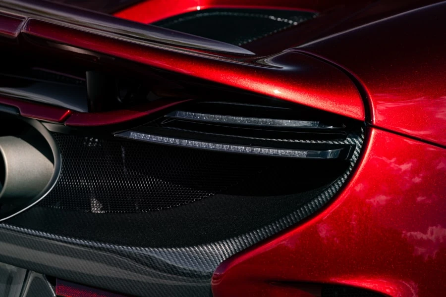 2016 McLaren 675LT Spider - Image 29 of 31