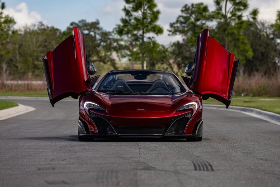 2016 McLaren 675LT Spider - Image 10 of 31